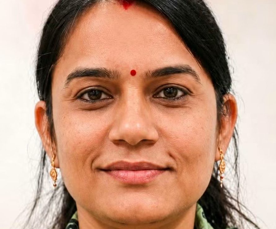 सिंगरौली में जिला शिक्षा अधिकारी