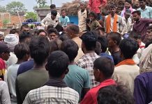 MP News: अवैध रेत से भरे डंपर ने महिला को कुचला: मौके पर मौत, ग्रामीणों ने लगाया जाम