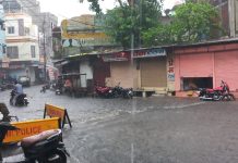 जिले भर में बारिश का मौसम बना, मंदसौर, पिपलिया मंडी, मल्हारगढ़, शामगढ़, सुवासरा, सीतामऊ, दलौदा, भानपुरा, गरोठ में हुई झमाझम
